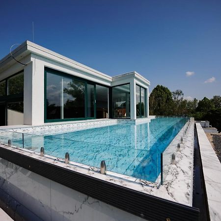 White&Blue Apartman Шиофок Экстерьер фото