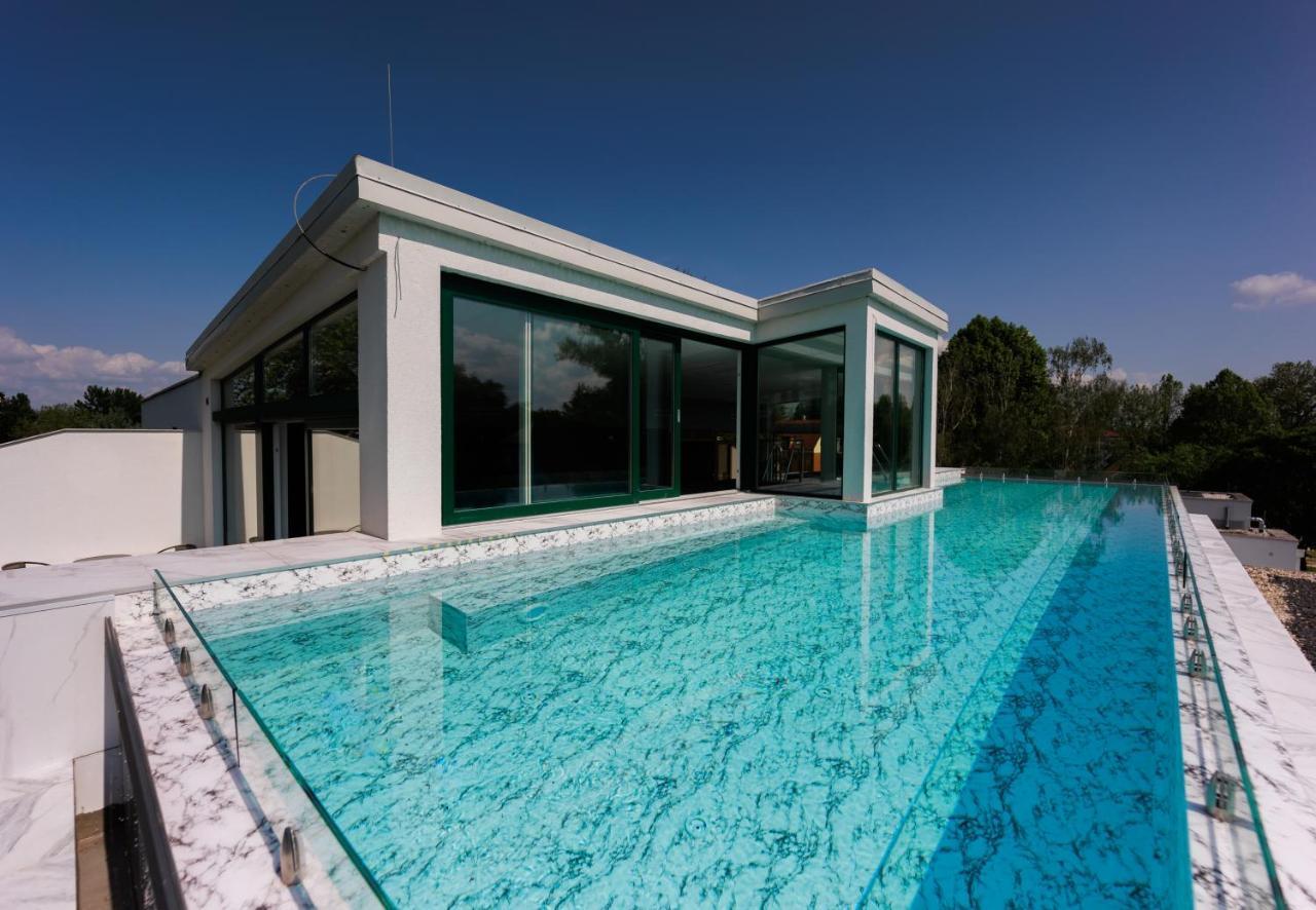 White&Blue Apartman Шиофок Экстерьер фото
