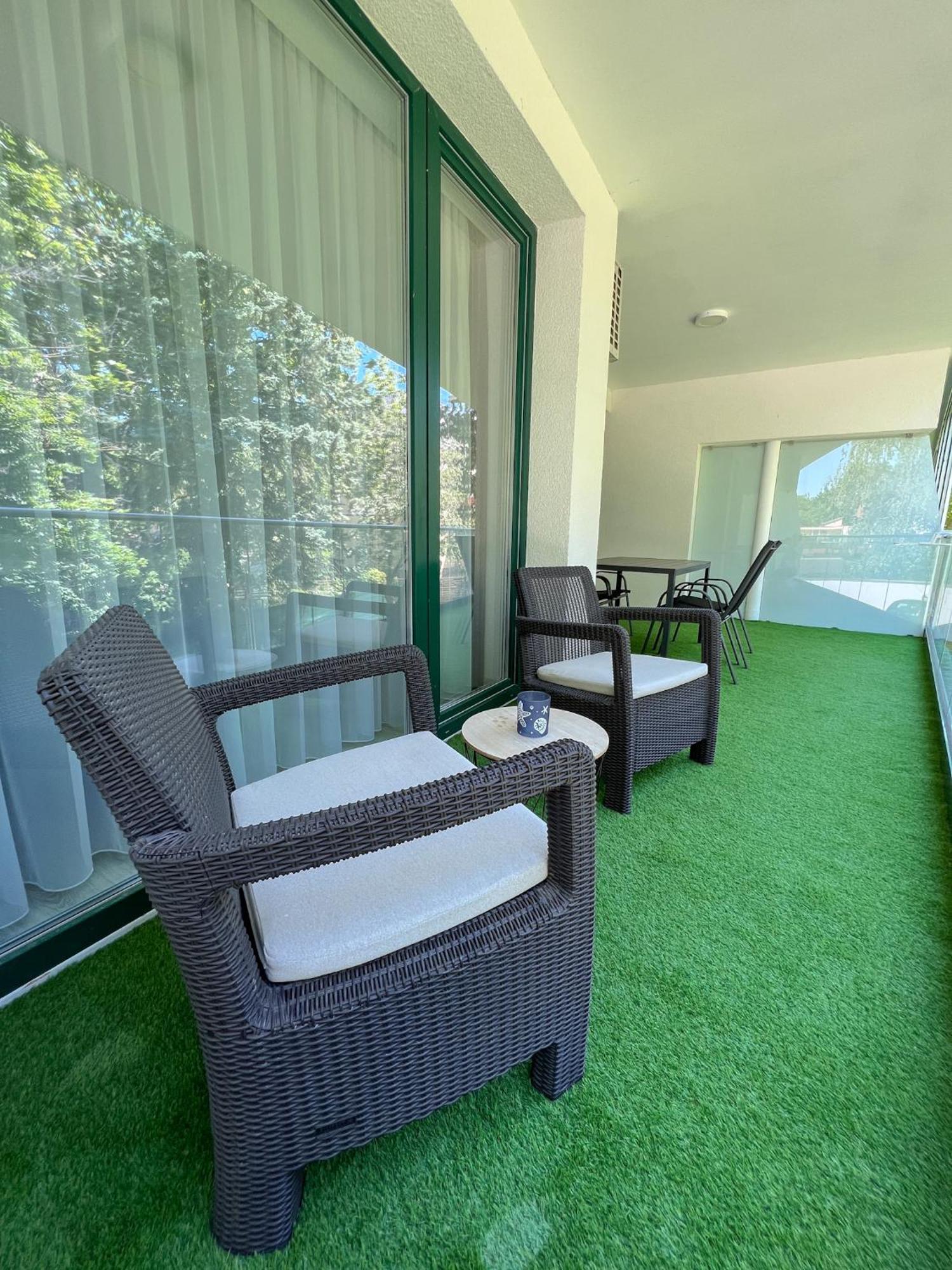 White&Blue Apartman Шиофок Экстерьер фото