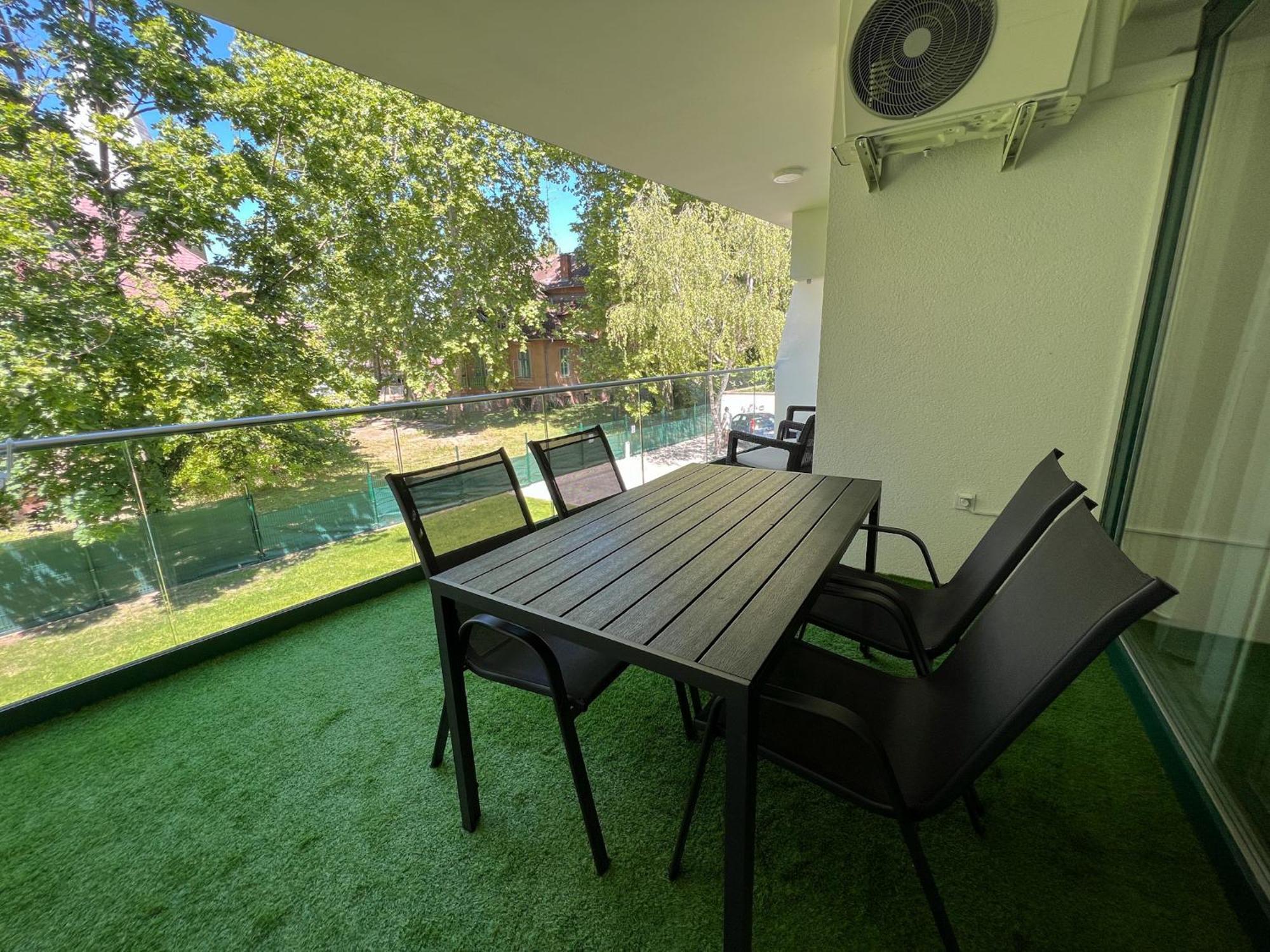 White&Blue Apartman Шиофок Экстерьер фото